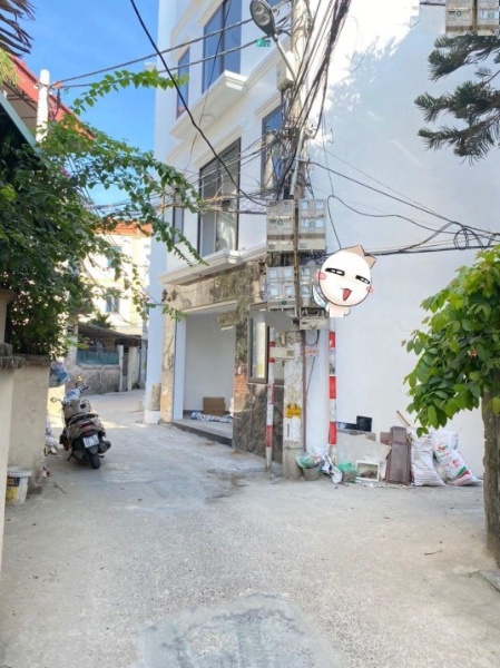 Bán nhà 5 tầng ô tô vào nhà, full nội thất tại Di Trạch, Hoài Đức, Hà Nội